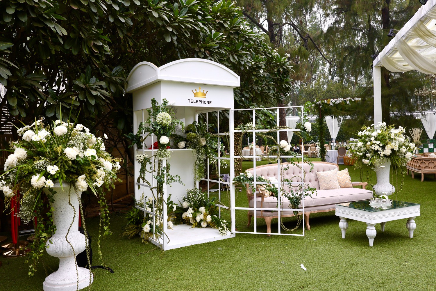 FNP Fleur gallery