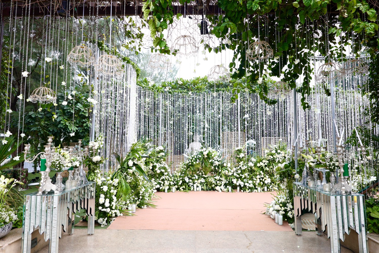 FNP Fleur gallery